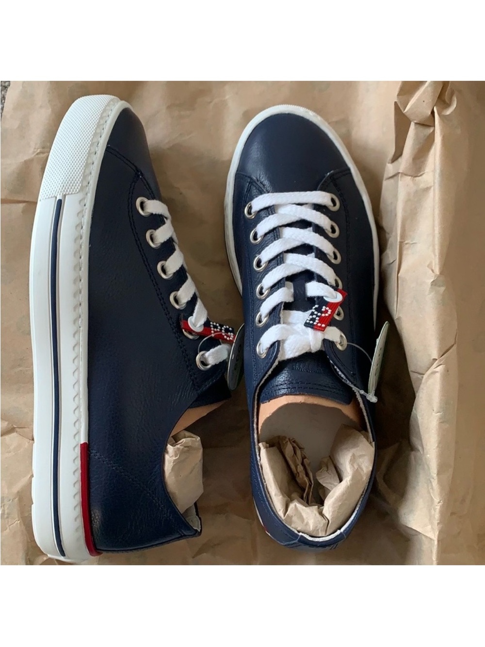 Dark blue Low Top Sneakers 
Women’s US sizes - Picture 5 of 11